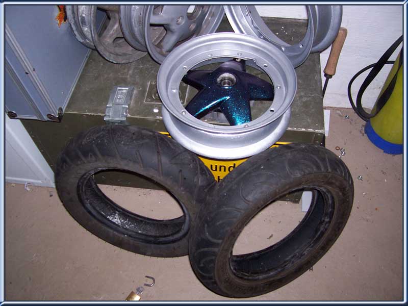 Montage Felgen Piaggio SKR Quatz in Sfera NSL RST