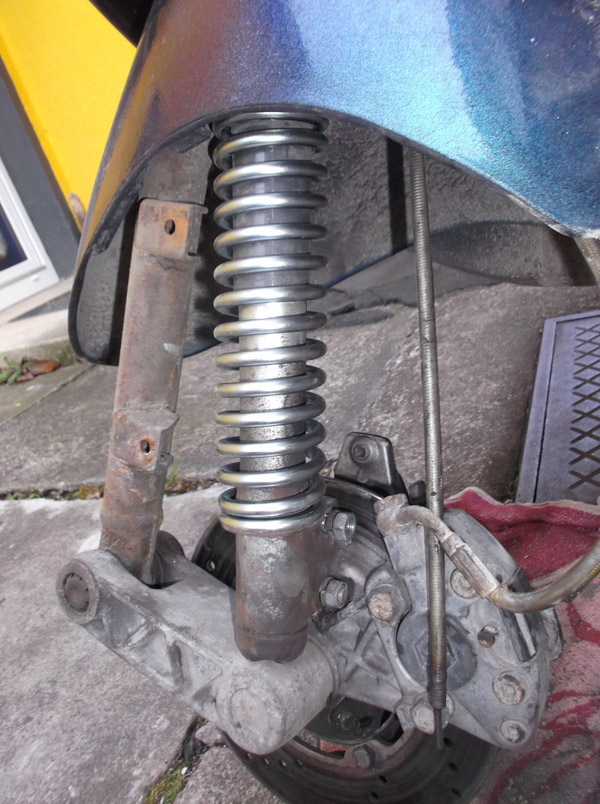 Stoßdämpferfederwechsel Piaggio