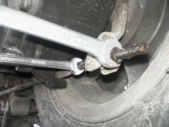 Trommelbremse einstellen