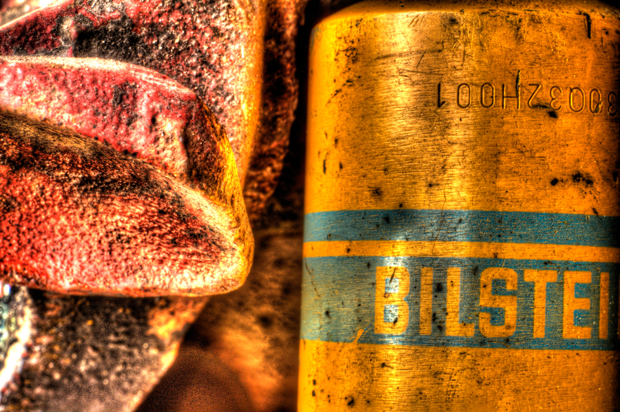 Kaefer Samtrot Bilstein Stossdaempfer