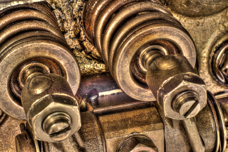 Kaefer Samtrot Ventile