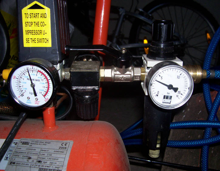 Kompressor mit Wasserabscheider