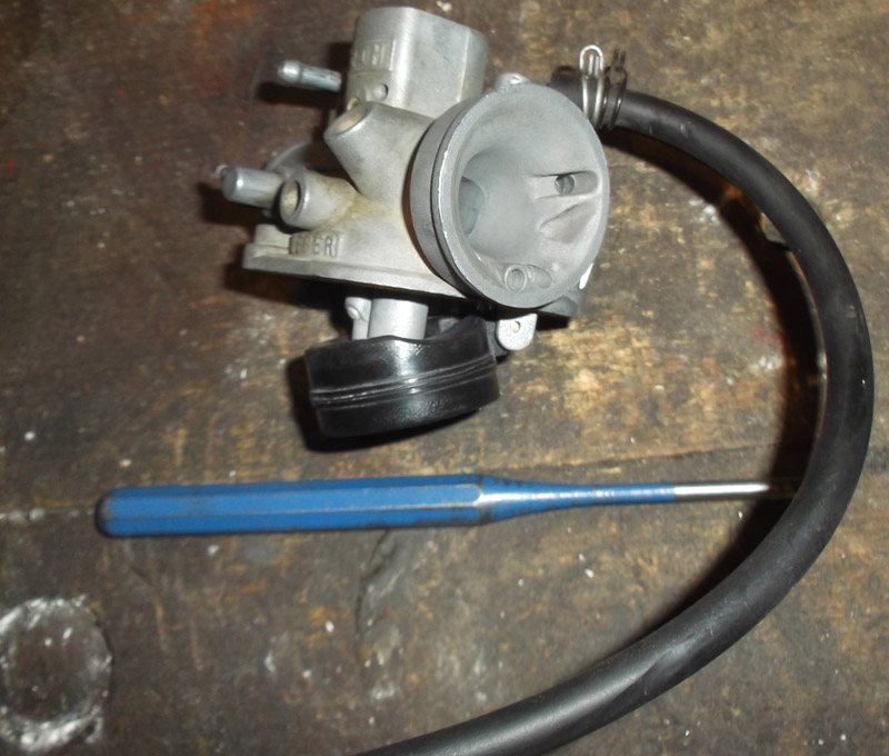 Schwimmerkammerventil bearbeiten