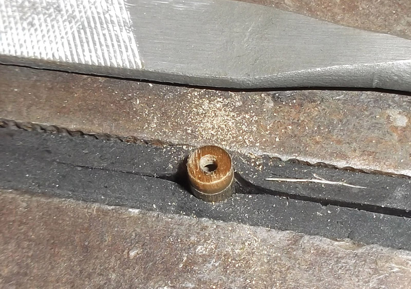 Schwimmerkammerventil bearbeiten