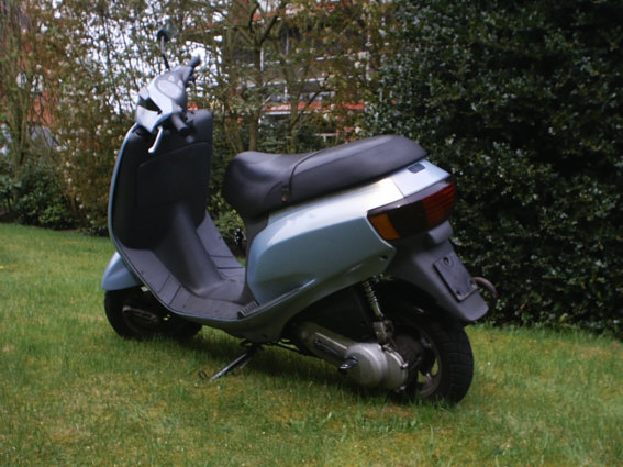 Piaggio sfera RST