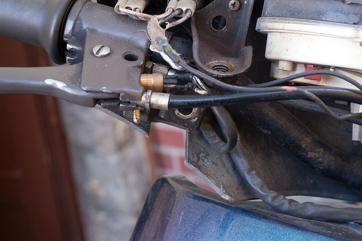 Halterung Windschutzscheibe Piaggio Sfera NSL