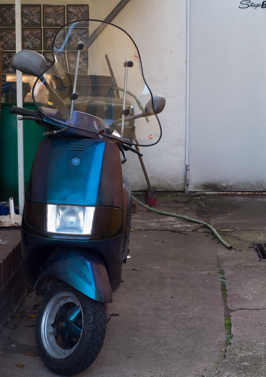 Halterung Windschutzscheibe Piaggio Sfera NSL